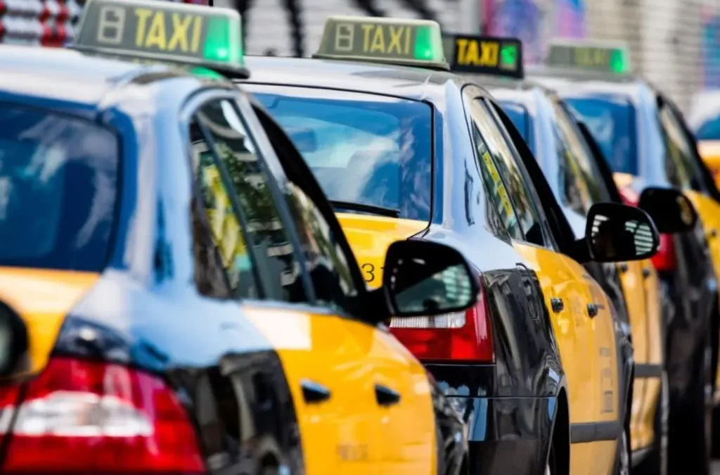 Cómo localizar Taxis Barcelona teléfono y reservar al instante