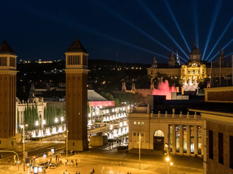 Cómo vivir la noche barcelonesa sin preocupaciones de vuelta