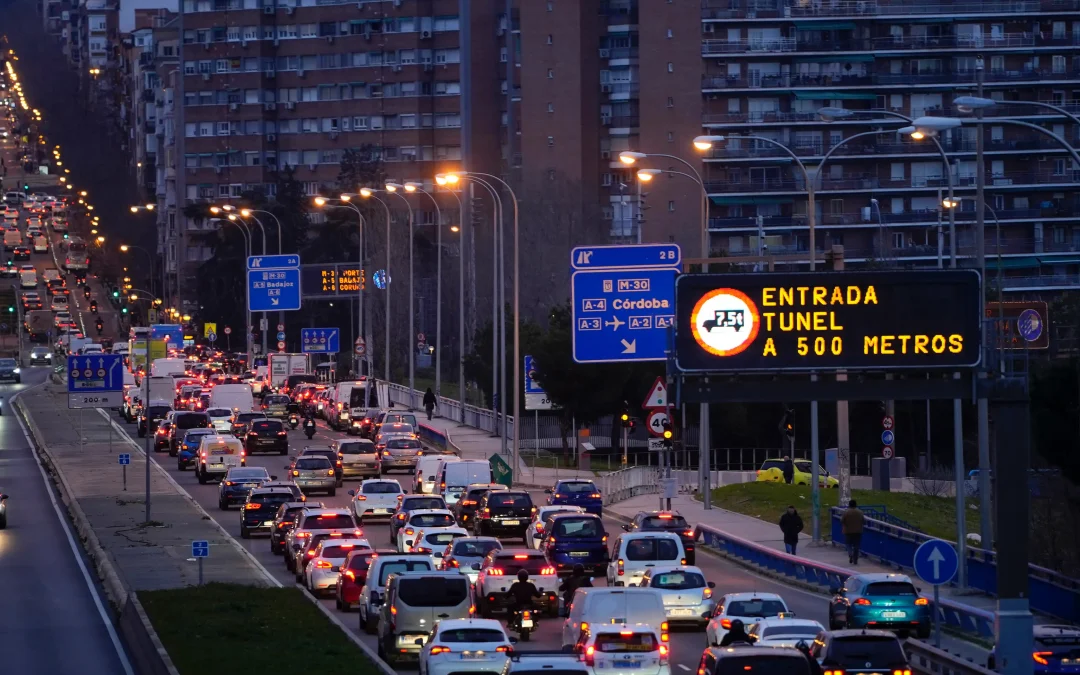 Cuatro trucos para encontrar taxi rápido en hora punta