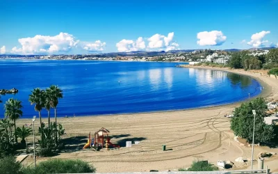 Cómo saltar de la vida nocturna a la tranquilidad del mar sin complicaciones