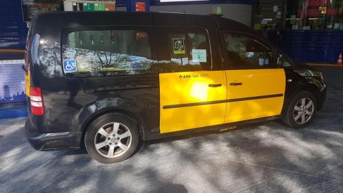 L.1065-Taxi Adaptado Greentaxi