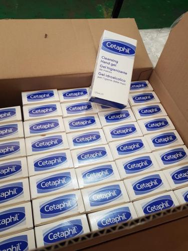 Donación Botellas de Gel Hidroalcohólico Laboratorios Galderma